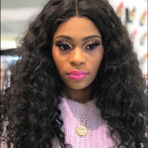 Meet your Posher, Janisha